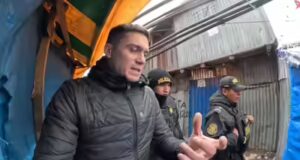 Un uomo visita la città dell’oro “l’inferno in Terra” nella città più alta del mondo, dove le miniere “senza legge” sono sorvegliate da cecchini