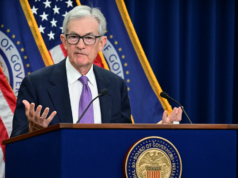 Powell cube che non ha intenzione di lasciare la Fed durante le indagini del Dipartimento di Giustizia