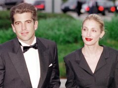 I fan affollano i siti di JFK Jr nelle principali città mentre la serie di successo “Love Story” innesca la frenesia del turismo