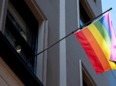 Le grandi imprese si ritirano dalle classifiche aziendali LGBTQ con un drammatico calo di un anno