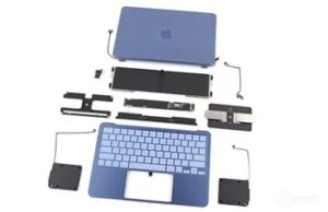 Smontaggio iFixit: MacBook Neo ha la batteria per Mac più accessibile da oltre un decennio