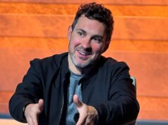Mark Normand afferma che Late Night time sta “morendo” – come il fumetto stand-up tiene il passo in una scena comica in continuo cambiamento