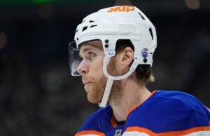 Connor McDavid ritiene che la NHL dovrebbe rivedere la sicurezza dei giocatori