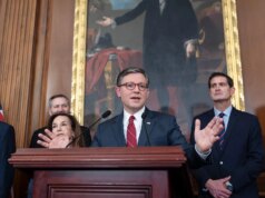 Johnson afferma che gli Stati Uniti vinceranno la gara sull’intelligenza artificiale, ma solo se verranno soddisfatte due condizioni