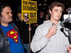 Nick Shirley cube che i doxxer stanno ostacolando le sue indagini ed è preoccupato per la sua sicurezza