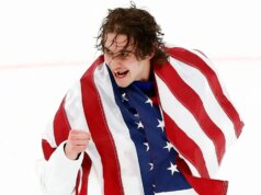 Jack Hughes riflette sulla ritrovata fama dopo le Olimpiadi, compreso il sostegno dei fan rivali