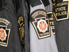 Un agente della Pennsylvania è stato colpito a morte durante un blocco del traffico, dicono i funzionari