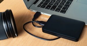 Trasferisci le foto dal tuo telefono a un disco rigido