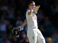 Il file di Annabel Sutherland spinge l’India all’angolo mentre l’Australia è sulla buona strada per vincere la prova solitaria