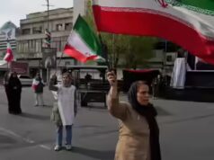 Il regime iraniano invia messaggi di testo ai civili minacciando che verrebbero giustiziati: rapporto