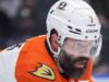 Il capitano dei Geese Radko Gudas fuori contro gli Oilers per infortunio