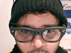 Gli occhiali intelligenti erano già inquietanti, ora aiutano le persone a imbrogliare