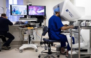 La chirurgia robotica remota rimuove il cancro a 1.500 miglia di distanza