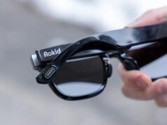 Gli studenti ora noleggiano occhiali intelligenti per imbrogliare agli esami