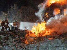 L’attacco missilistico russo uccide 10 persone in Ucraina mentre Trump afferma che “l’odio” tra i paesi complica l’accordo di tempo