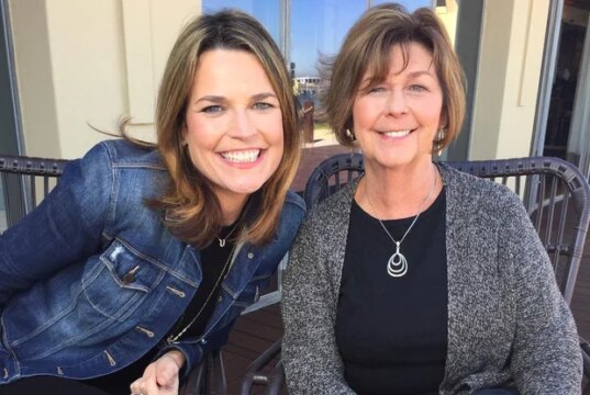 Savannah Guthrie fa visita "Oggi" studio, cube che intende tornare a mostrare