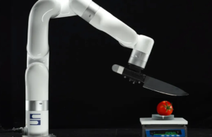 Esiste una versione elettrica di quasi tutti gli utensili da cucina. Ecco cosa ne pensano gli chef