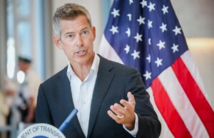 Il segretario ai trasporti di Trump promette il “futuro dell’aviazione” con il nuovo programma eVTOL