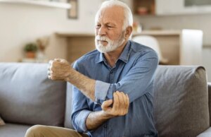 Nuovi studi suggeriscono che farmaci GLP-1 sono collegati a un rischio più elevato di fratture, osteoporosi e gotta