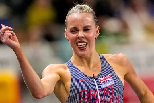 Hodgkinson prende in giro il West Ham mentre sostiene i mondiali allo stadio di Londra