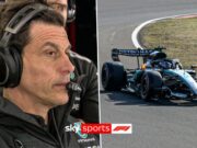 Antonelli supera Russell in Cina diventando il più giovane pole-sitter della F1