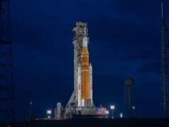 Come guardare la NASA lanciare la prima missione lunare con equipaggio in cinquant’anni