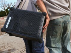 Questo altoparlante per feste “portatile” diventa rumoroso quanto una vera motosega