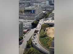 Il blitz della folla in bicicletta sul Bay Bridge è stato sventato mentre i poliziotti fermano i ciclisti disonesti che prendono d’assalto le strade della città prima del caos dell’autostrada