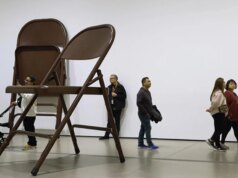 Robert Therrien: un gigante nel mondo dell’arte gigante