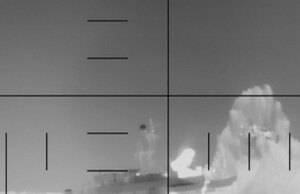 Hegseth afferma che un siluro americano ha affondato una nave da guerra iraniana mentre la campagna militare si intensificava