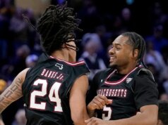 L’UMass consegna la prima sconfitta a Miami (Ohio), distruggendo una stagione da sogno e mettendo a repentaglio la candidatura al torneo