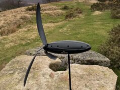 Come si confronta la mia turbina eolica portatile con i pannelli solari: 2 anni di take a look at dopo