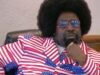 “Ce l’abbiamo fatta, America!”: Afroman trionfa nella causa intentata dalle forze dell’ordine che hanno fatto irruzione nella sua casa