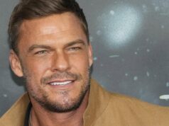 La star di “Reacher” Alan Ritchson ha ripreso in video mentre prende a pugni un vicino nel sobborgo del Tennessee