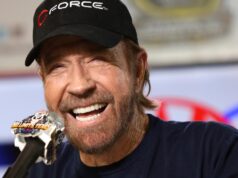 Chuck Norris, cintura nera e star d’azione nota per “Walker, Texas Ranger”, è morta all’età di 86 anni