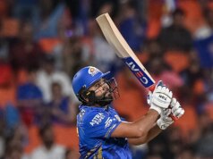 Rohit Sharma si impegna in battute esilaranti con la star degli indiani di Mumbai dopo averlo colpito per un sei: "Prendilo"
