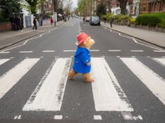 Dal Perù advert Abbey Street: Paddington ricrea l’iconico incrocio dei Beatles