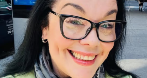 Lisa Riley di Emmerdale rivela la storia con il membro degli One Route in un ritorno al passato in TV