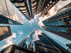 Il Regno Unito allenta le regole per gli hedge fund con una radicale revisione delle regole sulle vendite allo scoperto