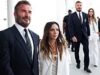 Victoria Beckham appare disinvoltamente stylish in un abito bianco mentre cammina mano nella mano con il marito David alla cerimonia del taglio del nastro nel nuovo Freedom Park Stadium della sua squadra dell’Inter Miami