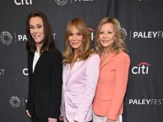 Le star di Charlie’s Angels Kate Jackson, Jaclyn Smith e Cheryl Ladd si riuniscono per festeggiare il cinquantesimo anniversario