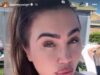 Lauren Goodger posa in bikini dopo aver mangiato hamburger e patatine a bordo piscina sotto il sole durante il giorno più caldo dell’anno finora