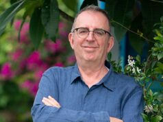 Il reverendo Richard Coles afferma di aver perso il 15% del suo peso corporeo grazie ai colpi dimagranti di cui aveva bisogno perché gli piace “cibo e vino”