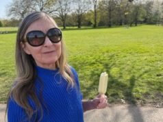 Fiona Phillips, 65 anni, sorride in un raro scatto mentre il marito Martin Frizell ringrazia i fan per aver chiesto di lei durante la sua battaglia contro l’Alzheimer: “I piaceri semplici sono il momento clou della sua giornata”