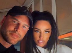 Il marito di Katie Value, Lee Andrews, condivide i piani per rimetterla sulla strada facendole prendere la patente a Dubai, nonostante il suo settimo divieto di guida