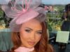 Charlotte Dawson risponde alla reazione negativa sul suo vestito rosa rivelatore all’Aintree Grand Nationwide Pageant