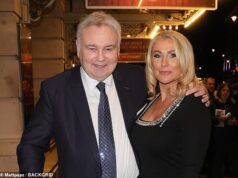 Eamonn Holmes si sta riprendendo da un ictus in ospedale mentre i colleghi mettono in dubbio la sua idoneità a tornare in onda: “Ha bisogno di soldi ma è davvero in grado di lavorare?” Forse no’