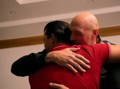 Nel momento in cui il fidanzato di Venezuela Fury chiede il permesso a Tyson di fare la proposta alla sua festa per il 16esimo compleanno mentre il pugile cube “Sto perdendo il mio bambino a causa di uno sconosciuto” dopo quattro mesi di storia d’amore