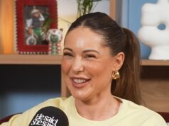 Louise Thompson afferma di ritenere che la missione spaziale Artemis II sia stata una “bufala selvaggia” mentre interroga gli scatti dello storico ritorno degli astronauti sulla Terra