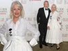 Dame Helen Mirren, 80 anni, è l’epitome dell’eleganza in un coordinato floreale bianco mentre si riunisce con l’icona della recitazione Sir Ian McKellen, 86 anni, agli Olivier Awards